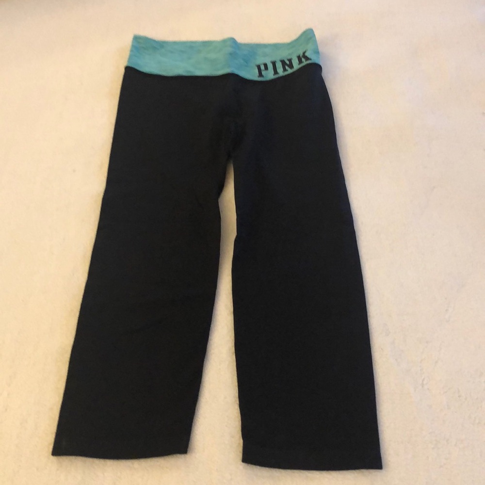 PINK yoga capris